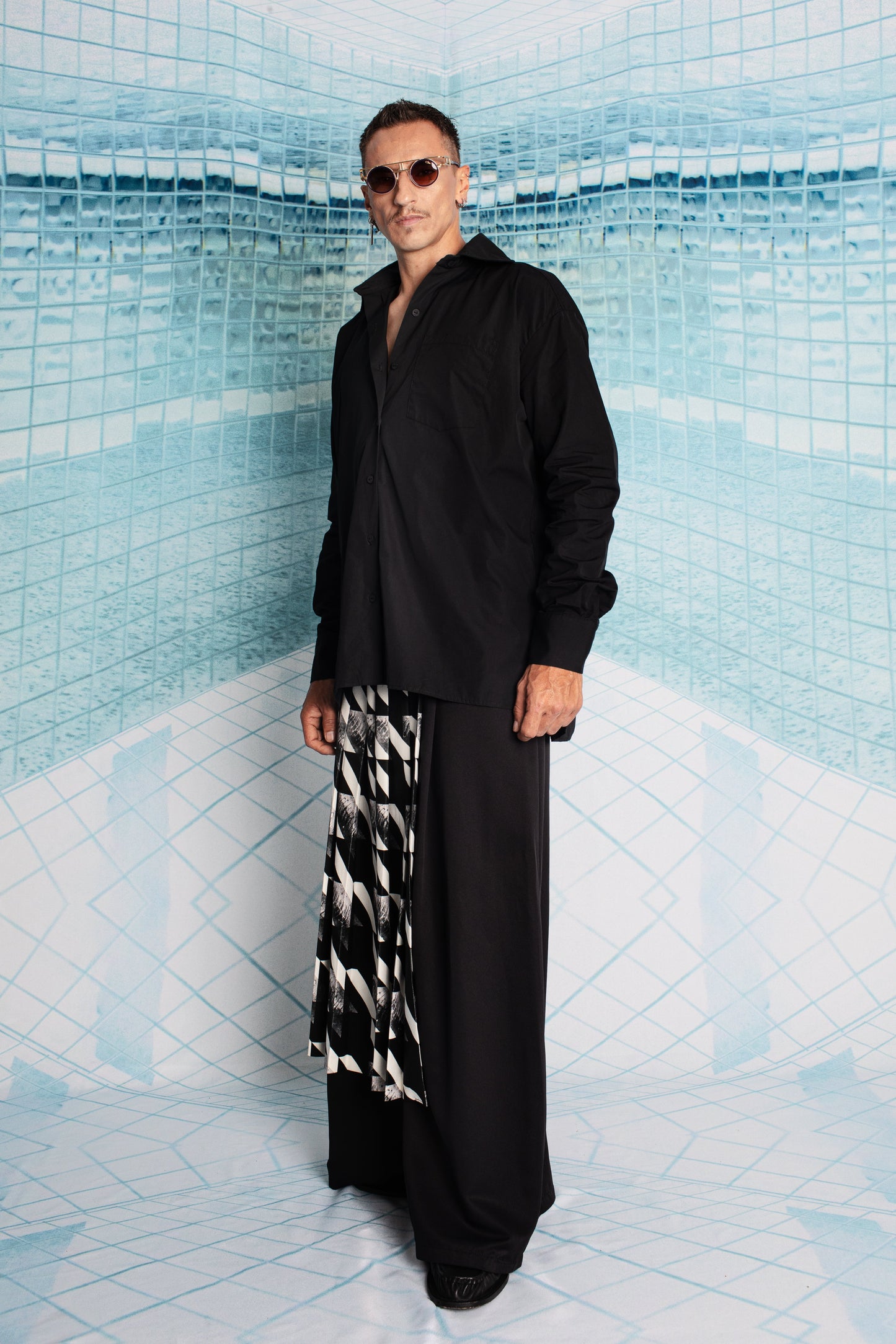 Cicatriz Del Ruiz Negro Midi Skirt