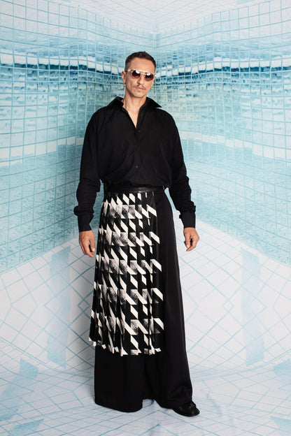 Cicatriz Del Ruiz Negro Midi Skirt